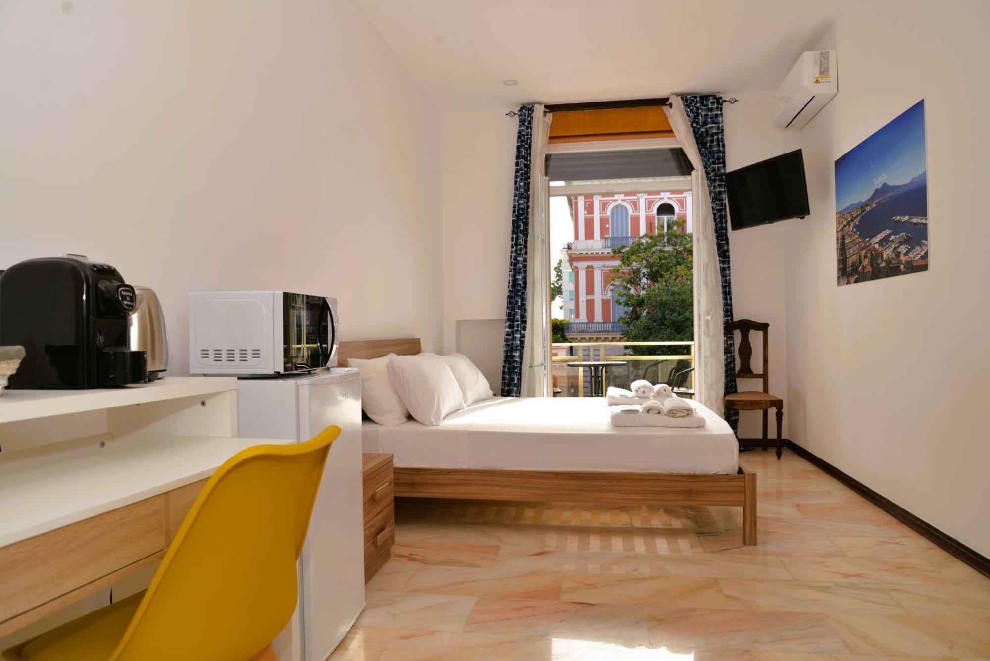 Punto Felice Riviera - Centro Citta Lungomare Caracciolo 호텔 나폴리 외부 사진